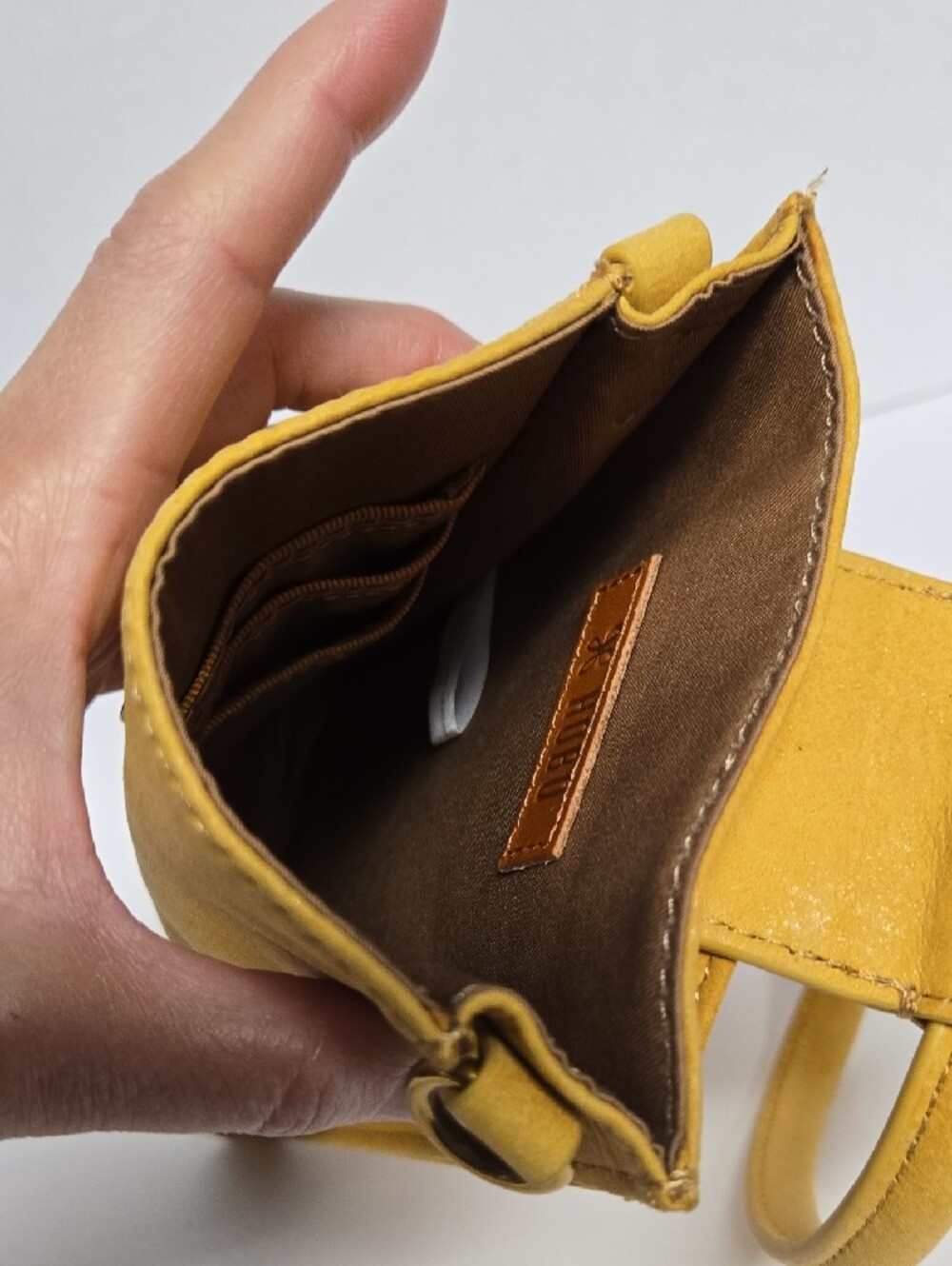 Hobo Yellow Leather Crossbody Phone Bag GUC 5"x7.25"x1.5" - Picture 9 of 10